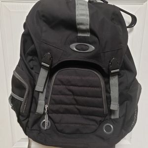 OAKLEY backpack